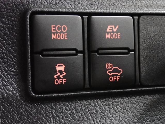 シエンタ ハイブリッドＧ　フルセグ　メモリーナビ　ＤＶＤ再生　バックカメラ　衝突被害軽減システム　ＥＴＣ　両側電動スライド　ウオークスルー　乗車定員７人　３列シート　記録簿（35枚目）