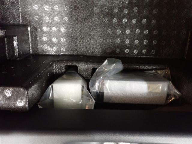 ピクシスジョイ Ｃ　Ｇ　ＳＡＩＩＩ　ワンセグ　メモリーナビ　バックカメラ　衝突被害軽減システム　ＥＴＣ　ＬＥＤヘッドランプ　記録簿　アイドリングストップ（7枚目）