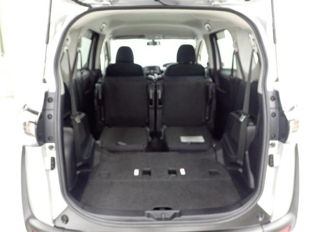 シエンタ Ｘ　ＥＴＣ　電動スライドドア　ウオークスルー　乗車定員７人　３列シート　記録簿　アイドリングストップ（9枚目）