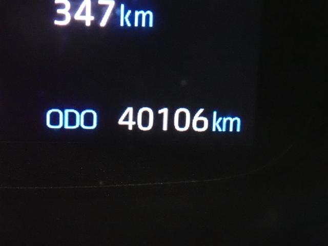 カローラ ハイブリッド　Ｇ－Ｘ　フルセグ　メモリーナビ　バックカメラ　衝突被害軽減システム　ＥＴＣ　ドラレコ　ＬＥＤヘッドランプ　記録簿（15枚目）