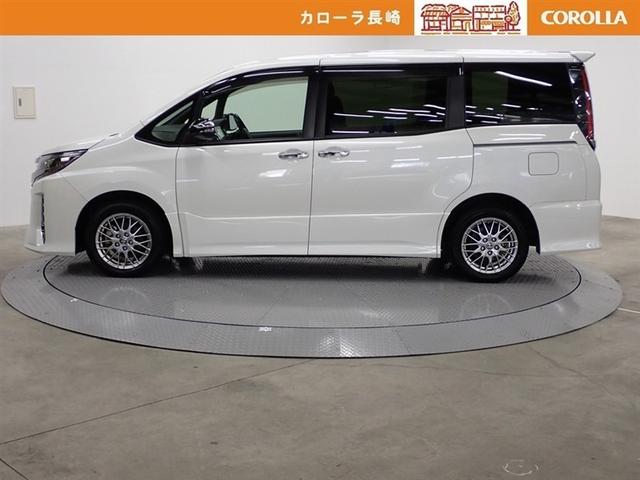 ノア ハイブリッドＳｉ　ダブルバイビーＩＩＩ　フルセグ　メモリーナビ　ＤＶＤ再生　後席モニター　バックカメラ　衝突被害軽減システム　ＥＴＣ　ドラレコ　両側電動スライド　ＬＥＤヘッドランプ　乗車定員７人　３列シート　記録簿（6枚目）