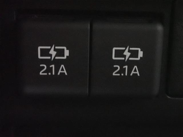 ノア ハイブリッドＳｉ　ダブルバイビーＩＩＩ　フルセグ　メモリーナビ　ＤＶＤ再生　後席モニター　バックカメラ　衝突被害軽減システム　ＥＴＣ　ドラレコ　両側電動スライド　ＬＥＤヘッドランプ　乗車定員７人　３列シート　記録簿（33枚目）