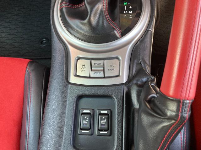 ８６ ＧＴリミテッド　ＥＴＣ　バックカメラ　ＴＶ　ＡＴ　ＨＩＤ　ＬＥＤヘッドランプ　スマートキー　シートヒーター　エアロ　アルミホイール　盗難防止システム　衝突安全ボディ　ＡＢＳ　ＥＳＣ　ＵＳＢ　Ｂｌｕｅｔｏｏｔｈ（6枚目）