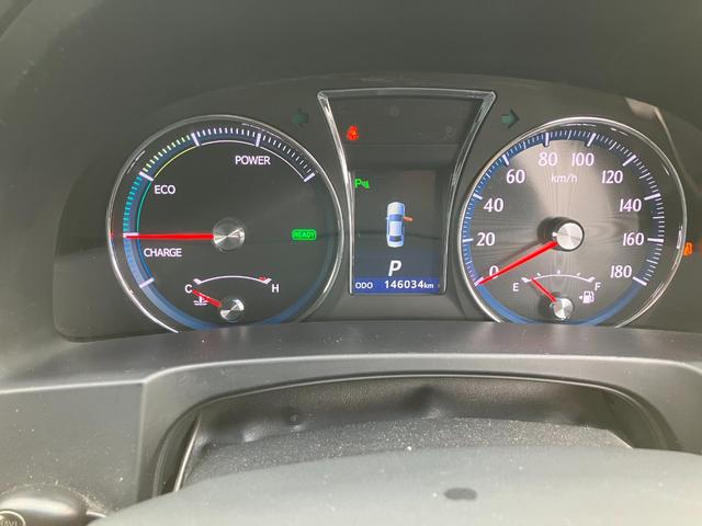 クラウンハイブリッド アスリートＳ　ＥＴＣ　オートクルーズコントロール　バックカメラ　ＴＶ　アルミホイール　ＨＩＤ　サンルーフ　ＣＶＴ　シートヒーター　スマートキー　アイドリングストップ　電動格納ミラー　盗難防止システム　パワーシート（21枚目）