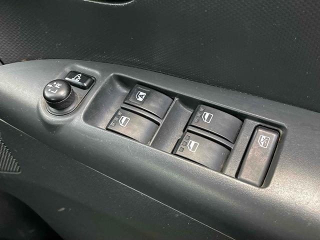 タント カスタムＸスペシャル　ＥＴＣ　電動スライドドア　ＨＩＤ　スマートキー　アイドリングストップ　電動格納ミラー　ＣＶＴ　盗難防止システム　ＡＢＳ　ＣＤ　ミュージックプレイヤー接続可　アルミホイール　衝突安全ボディ　エアコン（11枚目）