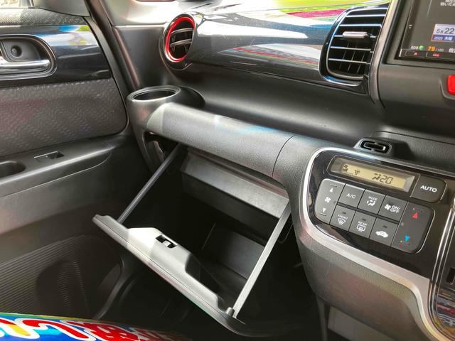 Ｎ－ＢＯＸカスタム Ｇ・Ａパッケージ　ＥＴＣ　両側電動スライドドア　ナビ　ＴＶ　衝突被害軽減システム　オートライト　ＨＩＤ　スマートキー　アイドリングストップ　電動格納ミラー　ベンチシート　ＣＶＴ　盗難防止システム　ＡＢＳ　ＥＳＣ　ＣＤ（35枚目）