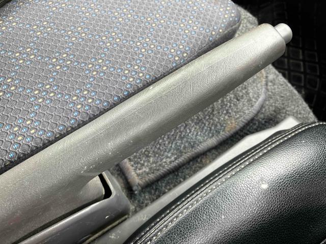 キャラバン ロングＤＸ　ドライブレコーダー　ＥＴＣ　ナビ　ＴＶ　スライドドア　キーレスエントリー　ＡＴ　アルミホイール　ＣＤ　ＤＶＤ再生　Ｂｌｕｅｔｏｏｔｈ　エアコン（34枚目）