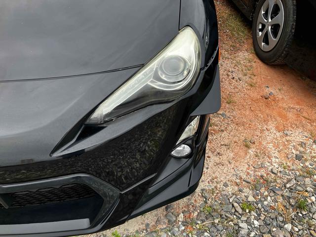 ８６ ＧＴ　ＥＴＣ　ナビ　ＴＶ　ＡＴ　オートライト　ＨＩＤ　ＬＥＤヘッドランプ　スマートキー　電動格納ミラー　エアロ　アルミホイール　盗難防止システム　衝突安全ボディ　ＡＢＳ　ＥＳＣ　ＣＤ　ＤＶＤ再生　エアコン（25枚目）