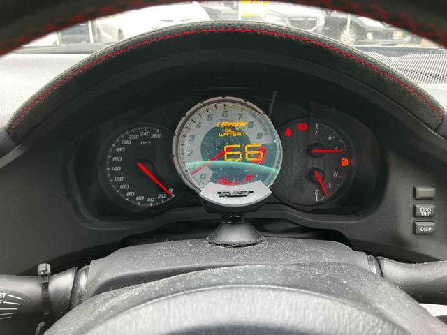 ８６ ＧＴ　ＥＴＣ　ナビ　ＴＶ　ＡＴ　オートライト　ＨＩＤ　ＬＥＤヘッドランプ　スマートキー　電動格納ミラー　エアロ　アルミホイール　盗難防止システム　衝突安全ボディ　ＡＢＳ　ＥＳＣ　ＣＤ　ＤＶＤ再生　エアコン（34枚目）