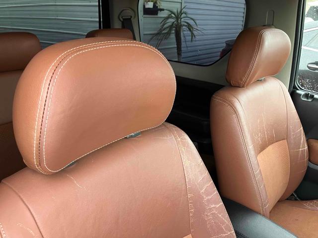 ジムニー ランドベンチャー　４ＷＤ　ナビ　ＴＶ　キーレスエントリー　電動格納ミラー　シートヒーター　ＡＴ　ＡＢＳ　ＣＤ　ＤＶＤ再生　ＵＳＢ　ルーフレール　アルミホイール　衝突安全ボディ　エアコン　パワーウィンドウ（41枚目）
