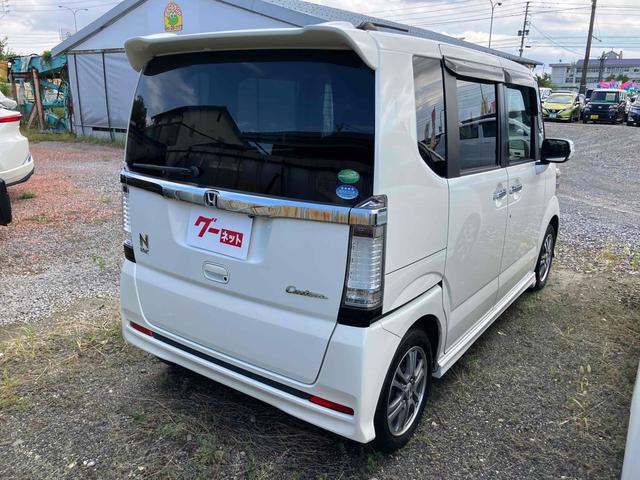 Ｎ－ＢＯＸカスタム Ｇ・Ａパッケージ　バックカメラ　両側電動スライドドア　ナビ　ＴＶ　衝突被害軽減システム　オートライト　ＨＩＤ　スマートキー　アイドリングストップ　電動格納ミラー　ベンチシート　ＣＶＴ　盗難防止システム　ＡＢＳ　ＥＳＣ（16枚目）