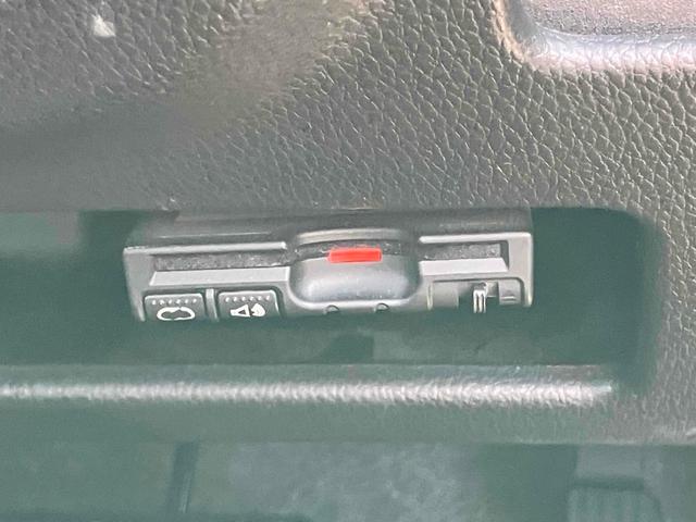 ｅＫスペースカスタム カスタムＧ　セーフティパッケージ　ＥＴＣ　全周囲カメラ　両側スライド・片側電動　ナビ　ＴＶ　クリアランスソナー　レーンアシスト　衝突被害軽減システム　オートマチックハイビーム　オートライト　ＬＥＤヘッドランプ　スマートキー（12枚目）