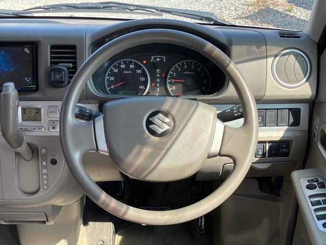 ハンドルの状態が悪いと運転に集中できませんよね。こちらの車、お気軽にお問い合わせください。