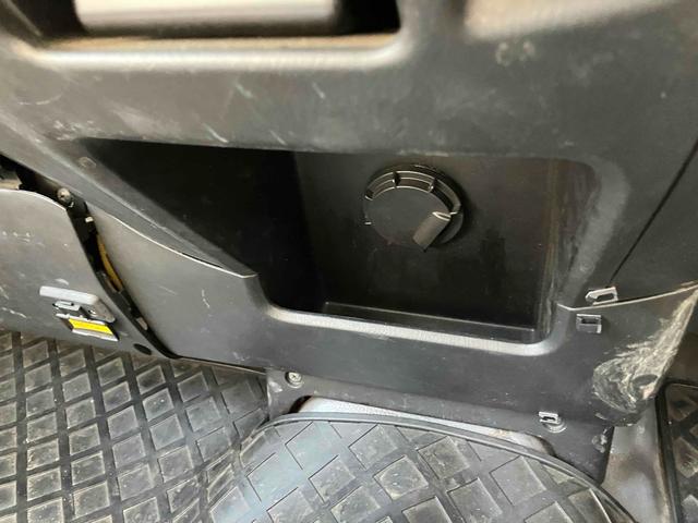 キャラバン  DX ETC スライドドア 電動格納ミラー AT エアコン パワーウィンドウ CD MD(34枚目)