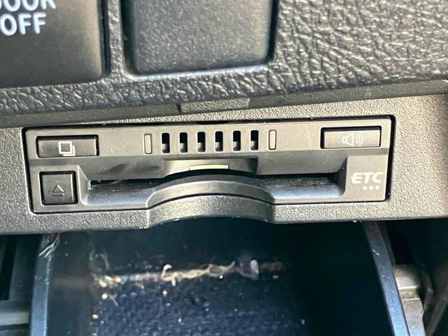 アルファード ２．５Ｓ　Ｃパッケージ　ＥＴＣ　バックカメラ　ナビ　ＴＶ　クリアランスソナー　オートクルーズコントロール　衝突被害軽減システム　両側電動スライドドア　オートライト　ＬＥＤヘッドランプ　電動リアゲート　スマートキー（8枚目）