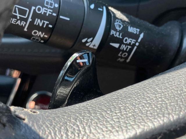 ヴェゼル ハイブリッドＸ　ＥＴＣ　バックカメラ　オートクルーズコントロール　衝突被害軽減システム　ナビ　ＴＶ　オートライト　ＬＥＤヘッドランプ　アルミホイール　スマートキー　電動格納ミラー　ＡＴ　盗難防止システム（10枚目）