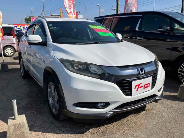 ヴェゼル ハイブリッドＸ　ＥＴＣ　バックカメラ　オートクルーズコントロール　衝突被害軽減システム　ナビ　ＴＶ　オートライト　ＬＥＤヘッドランプ　アルミホイール　スマートキー　電動格納ミラー　ＡＴ　盗難防止システム（14枚目）