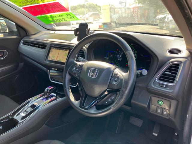 ヴェゼル ハイブリッドＸ　ＥＴＣ　バックカメラ　オートクルーズコントロール　衝突被害軽減システム　ナビ　ＴＶ　オートライト　ＬＥＤヘッドランプ　アルミホイール　スマートキー　電動格納ミラー　ＡＴ　盗難防止システム（51枚目）