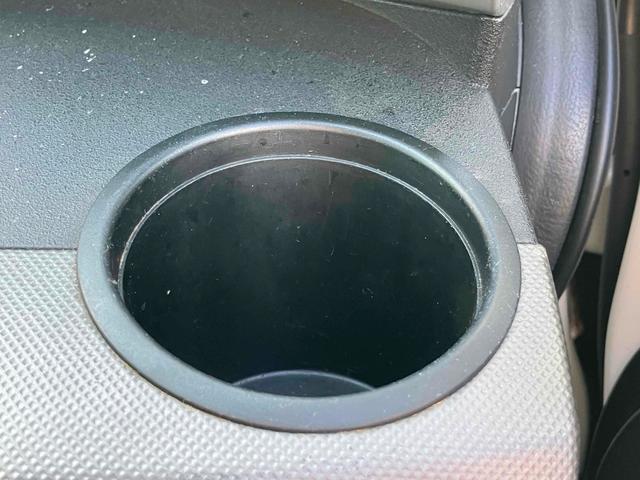 フリードハイブリッド ジャストセレクション　バックカメラ　ナビ　ＴＶ　オートクルーズコントロール　両側スライド・片側電動　オートライト　ＨＩＤ　エアロ　スマートキー　アイドリングストップ　電動格納ミラー　３列シート　ウォークスルー　ＣＶＴ（43枚目）