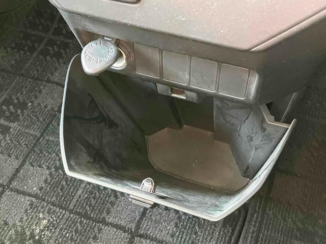 ルーミー Ｘ　Ｓ　ＥＴＣ　ナビ　ＴＶ　両側スライド・片側電動　衝突被害軽減システム　アルミホイール　オートライト　スマートキー　電動格納ミラー　ＣＶＴ　盗難防止システム　衝突安全ボディ　ＡＢＳ　ＥＳＣ　ＣＤ　ＵＳＢ（35枚目）