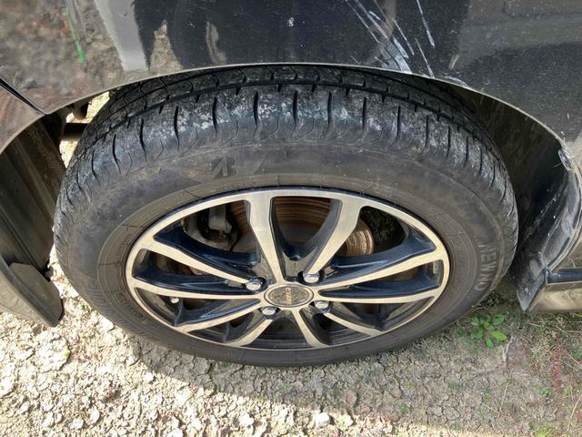 ルークス ハイウェイスター　両側スライド・片側電動　ナビ　ＴＶ　オートライト　ＨＩＤ　スマートキー　電動格納ミラー　ＣＶＴ　盗難防止システム　ＡＢＳ　ＣＤ　ＤＶＤ再生　ＵＳＢ　アルミホイール　衝突安全ボディ　エアコン（20枚目）