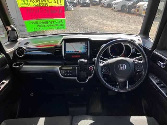 Ｎ－ＢＯＸカスタム Ｇ　ターボＳＳパッケージ　ＥＴＣ　バックカメラ　両側電動スライドドア　ナビ　ＴＶ　オートクルーズコントロール　オートライト　ＨＩＤ　スマートキー　アイドリングストップ　電動格納ミラー　ベンチシート　ターボ　ＣＶＴ（3枚目）