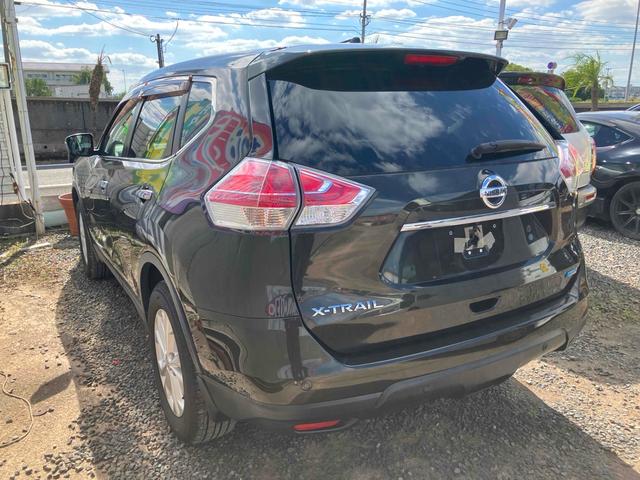 エクストレイル ２０Ｘ　ＥＴＣ　バックカメラ　クリアランスソナー　ナビ　ＴＶ　オートライト　アルミホイール　スマートキー　アイドリングストップ　電動格納ミラー　シートヒーター　ＣＶＴ　盗難防止システム　衝突安全ボディ　ＣＤ（18枚目）