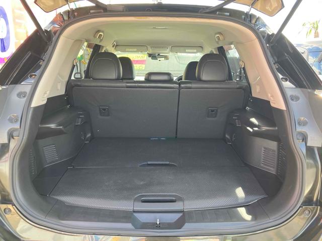 エクストレイル ２０Ｘ　ＥＴＣ　バックカメラ　クリアランスソナー　ナビ　ＴＶ　オートライト　アルミホイール　スマートキー　アイドリングストップ　電動格納ミラー　シートヒーター　ＣＶＴ　盗難防止システム　衝突安全ボディ　ＣＤ（19枚目）