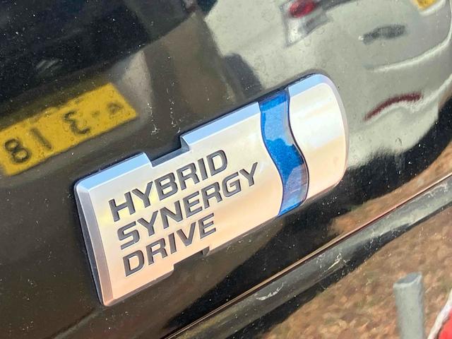 プリウス Sツーリングセレクション・マイコーデ ETC バックカメラ ナビ アルミホイール オートライト HID LEDヘッドランプ CVT スマートキー アイドリングストップ 電動格納ミラー 盗難防止システム パワーシート CD 衝突安全ボディ(24枚目)