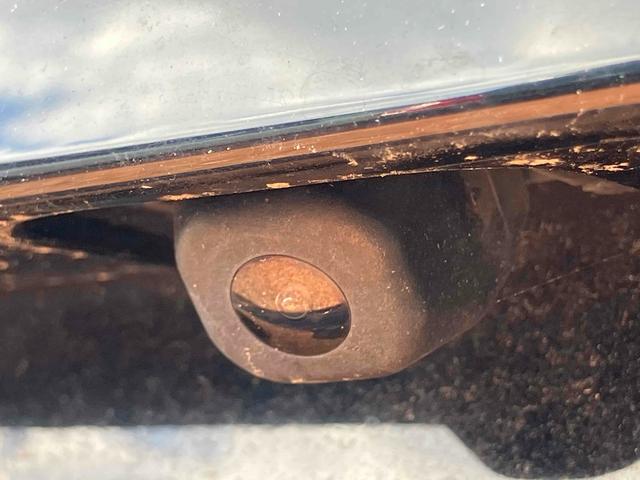 プリウス Sツーリングセレクション・マイコーデ ETC バックカメラ ナビ アルミホイール オートライト HID LEDヘッドランプ CVT スマートキー アイドリングストップ 電動格納ミラー 盗難防止システム パワーシート CD 衝突安全ボディ(25枚目)