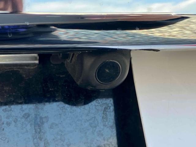 ステップワゴンスパーダ Z ETC バックカメラ ナビ TV 両側電動スライドドア オートライト HID サンルーフ スマートキー アイドリングストップ 電動格納ミラー 3列シート CVT アルミホイール CD DVD再生(18枚目)