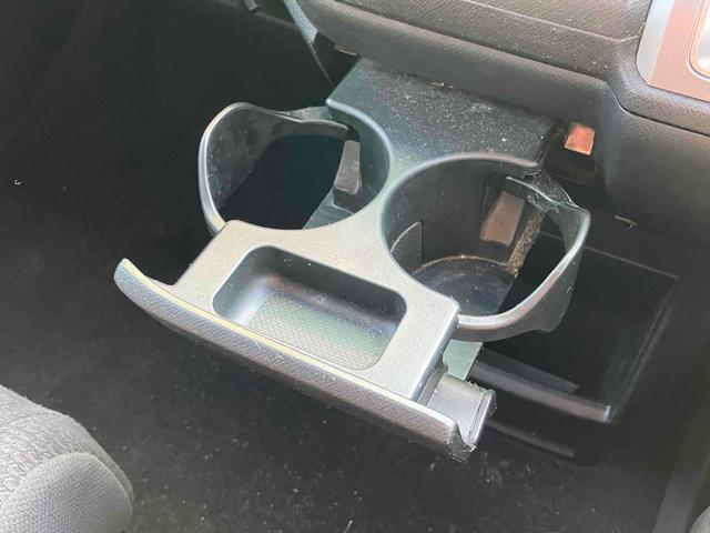 ステップワゴンスパーダ Z ETC バックカメラ ナビ TV 両側電動スライドドア オートライト HID サンルーフ スマートキー アイドリングストップ 電動格納ミラー 3列シート CVT アルミホイール CD DVD再生(39枚目)