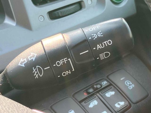 ステップワゴンスパーダ Z ETC バックカメラ ナビ TV 両側電動スライドドア オートライト HID サンルーフ スマートキー アイドリングストップ 電動格納ミラー 3列シート CVT アルミホイール CD DVD再生(44枚目)