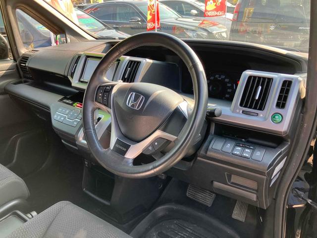 ステップワゴンスパーダ Z ETC バックカメラ ナビ TV 両側電動スライドドア オートライト HID サンルーフ スマートキー アイドリングストップ 電動格納ミラー 3列シート CVT アルミホイール CD DVD再生(56枚目)