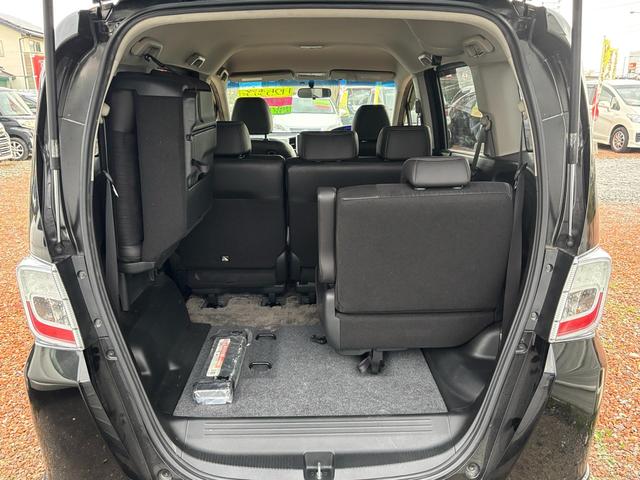 フリードハイブリッド ジャストセレクション セキュリティー 横滑り防止機能 衝突安全ボディ オートクルーズ エアバック キーレスエントリー PS ETC フルオートエアコン ABS パワーウィンドウ 運転席助手席エアバック アイドリングS(18枚目)