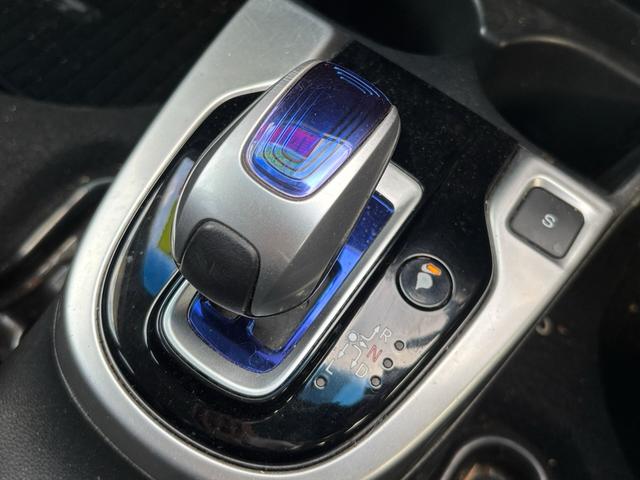 フィットハイブリッド Lパッケージ フルフラットシート ナビ&TV 地デジフルセグTV 安全ボディ ミュージックプレイヤー接続可 LED ECON バックカメラ オートクルーズコントロール イモビライザー ETC ESC ABS(22枚目)