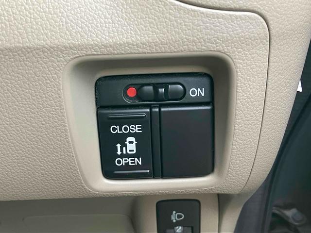 Ｎ－ＢＯＸ Ｇ・Ｌパッケージ　ＥＴＣ　両側スライド・片側電動　ＴＶ　スマートキー　アイドリングストップ　電動格納ミラー　ベンチシート　ＣＶＴ　盗難防止システム　ＡＢＳ　ＥＳＣ　ＣＤ　ＤＶＤ再生　ＵＳＢ　アルミホイール（9枚目）