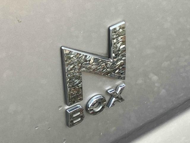 Ｎ－ＢＯＸ Ｇ・Ｌパッケージ　ＥＴＣ　両側スライド・片側電動　ＴＶ　スマートキー　アイドリングストップ　電動格納ミラー　ベンチシート　ＣＶＴ　盗難防止システム　ＡＢＳ　ＥＳＣ　ＣＤ　ＤＶＤ再生　ＵＳＢ　アルミホイール（20枚目）