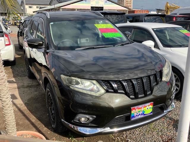 エクストレイル ２０Ｘ　バックカメラ　ナビ　ＴＶ　オートライト　アルミホイール　スマートキー　アイドリングストップ　電動格納ミラー　シートヒーター　ＣＶＴ　盗難防止システム　衝突安全ボディ　ＣＤ　ＤＶＤ再生　ＡＢＳ　ＥＳＣ（14枚目）