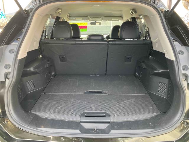 エクストレイル ２０Ｘ　バックカメラ　ナビ　ＴＶ　オートライト　アルミホイール　スマートキー　アイドリングストップ　電動格納ミラー　シートヒーター　ＣＶＴ　盗難防止システム　衝突安全ボディ　ＣＤ　ＤＶＤ再生　ＡＢＳ　ＥＳＣ（20枚目）