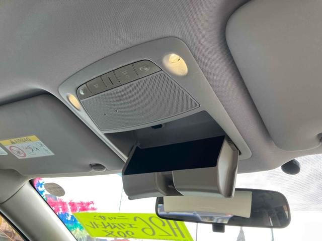 エクストレイル ２０Ｘ　バックカメラ　ナビ　ＴＶ　オートライト　アルミホイール　スマートキー　アイドリングストップ　電動格納ミラー　シートヒーター　ＣＶＴ　盗難防止システム　衝突安全ボディ　ＣＤ　ＤＶＤ再生　ＡＢＳ　ＥＳＣ（44枚目）