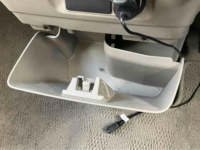 スペーシア Ｘ　ドライブレコーダー　ＥＴＣ　両側スライド・片側電動　スマートキー　アイドリングストップ　電動格納ミラー　ＣＶＴ　盗難防止システム　ＡＢＳ　ＵＳＢ　Ｂｌｕｅｔｏｏｔｈ　アルミホイール　衝突安全ボディ（33枚目）