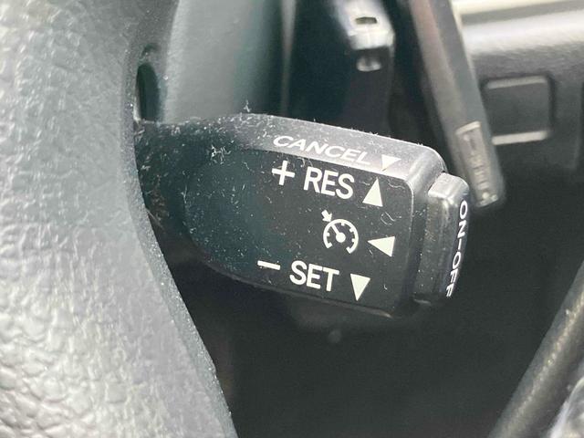 クラウンハイブリッド アスリートＳ　ＥＴＣ　オートクルーズコントロール　バックカメラ　ナビ　ＴＶ　アルミホイール　オートライト　ＨＩＤ　ＣＶＴ　シートヒーター　スマートキー　電動格納ミラー　盗難防止システム　パワーシート　ＣＤ（8枚目）