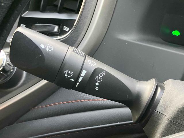 クラウンハイブリッド アスリートＳ　ＥＴＣ　オートクルーズコントロール　バックカメラ　ナビ　ＴＶ　アルミホイール　オートライト　ＨＩＤ　ＣＶＴ　シートヒーター　スマートキー　電動格納ミラー　盗難防止システム　パワーシート　ＣＤ（41枚目）