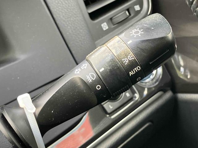 クラウンハイブリッド アスリートＳ　ＥＴＣ　オートクルーズコントロール　バックカメラ　ナビ　ＴＶ　アルミホイール　オートライト　ＨＩＤ　ＣＶＴ　シートヒーター　スマートキー　電動格納ミラー　盗難防止システム　パワーシート　ＣＤ（42枚目）