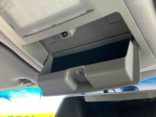 クラウンハイブリッド アスリートＳ　ＥＴＣ　オートクルーズコントロール　バックカメラ　ナビ　ＴＶ　アルミホイール　オートライト　ＨＩＤ　ＣＶＴ　シートヒーター　スマートキー　電動格納ミラー　盗難防止システム　パワーシート　ＣＤ（47枚目）