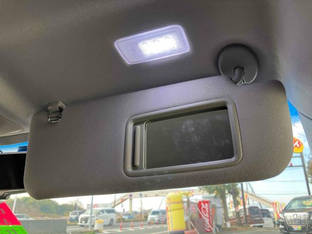 クラウンハイブリッド アスリートＳ　ＥＴＣ　オートクルーズコントロール　バックカメラ　ナビ　ＴＶ　アルミホイール　オートライト　ＨＩＤ　ＣＶＴ　シートヒーター　スマートキー　電動格納ミラー　盗難防止システム　パワーシート　ＣＤ（48枚目）