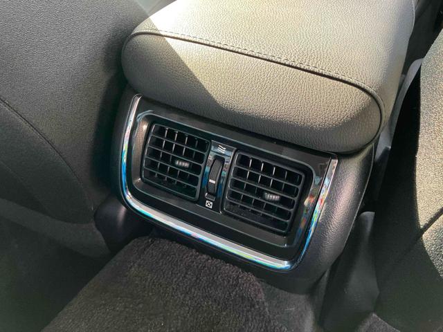 クラウンハイブリッド アスリートＳ　ＥＴＣ　オートクルーズコントロール　バックカメラ　ナビ　ＴＶ　アルミホイール　オートライト　ＨＩＤ　ＣＶＴ　シートヒーター　スマートキー　電動格納ミラー　盗難防止システム　パワーシート　ＣＤ（60枚目）