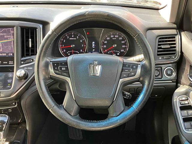 クラウン アスリートＳ　ＥＴＣ　オートクルーズコントロール　バックカメラ　ナビ　ＴＶ　アルミホイール　オートライト　ＨＩＤ　ＡＴ　スマートキー　電動格納ミラー　盗難防止システム　パワーシート　ＣＤ　ＤＶＤ再生　ＵＳＢ（3枚目）