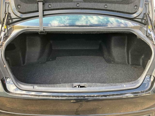 クラウン アスリートＳ　ＥＴＣ　オートクルーズコントロール　バックカメラ　ナビ　ＴＶ　アルミホイール　オートライト　ＨＩＤ　ＡＴ　スマートキー　電動格納ミラー　盗難防止システム　パワーシート　ＣＤ　ＤＶＤ再生　ＵＳＢ（20枚目）